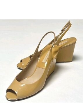 Michael Kors Patent Peep Toe Summer Wedge Slingback Heels Size 8 Mustard Gold